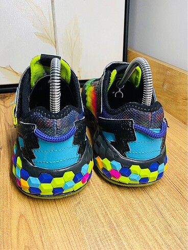 33 Beden siyah Renk Skechers