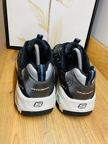 39 Beden siyah Renk Skechers