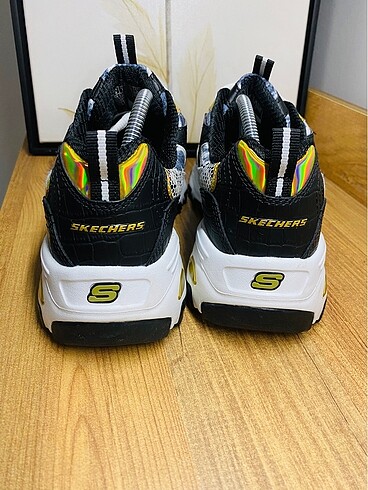 39 Beden siyah Renk Skechers