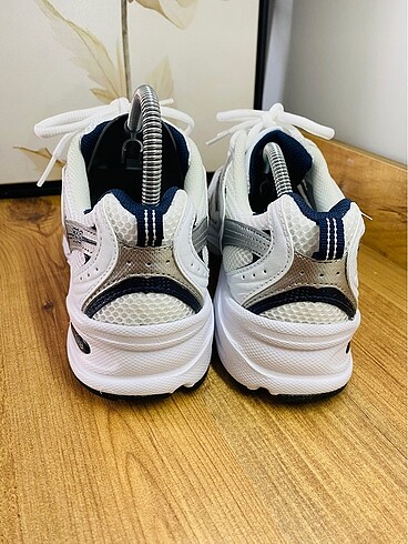 40 Beden beyaz Renk Newbalance