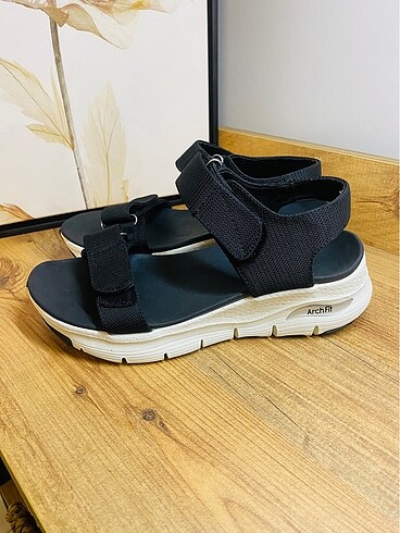 Skechers kadın sandalet