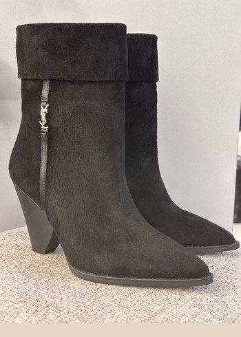 Siyah Süet Yılan Desenli Tokalı Kadın Bot - Görsel 2