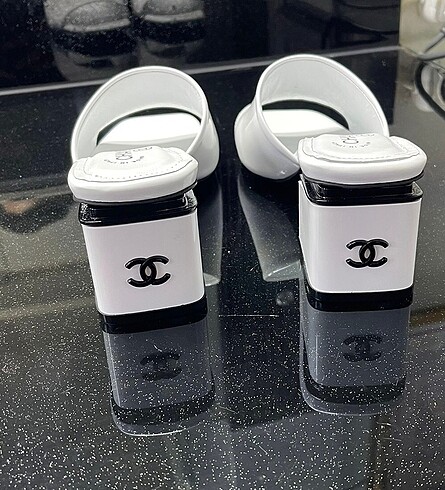 diğer Beden beyaz Renk Chanel terlik