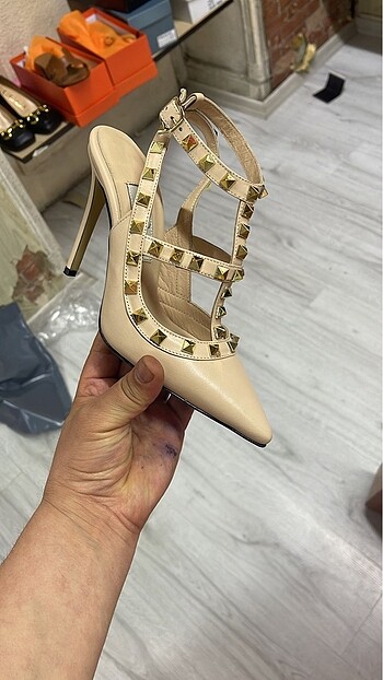 Valentino Valentino topuklu ayakkabı