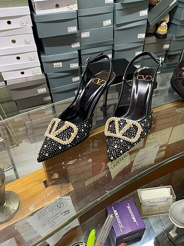 38 Beden siyah Renk Valentino topuklu ayakkabı