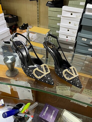Valentino Valentino topuklu ayakkabı