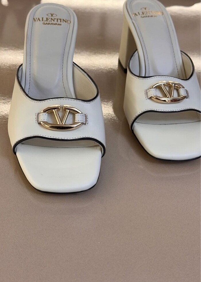 Valentıno topuklu terlik - Görsel 2