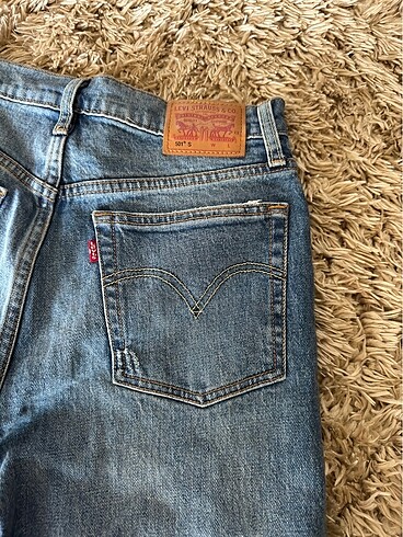 26 Beden mavi Renk Levis 501 S jean