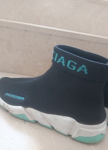 37 Beden Balenciaga bot