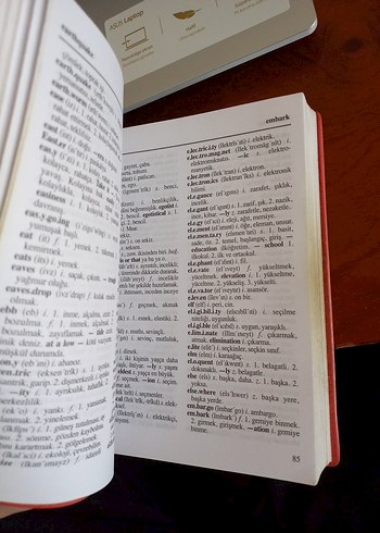 REDHOUSE İngilizce-Türkçe El Sözlüğü - Görsel 3