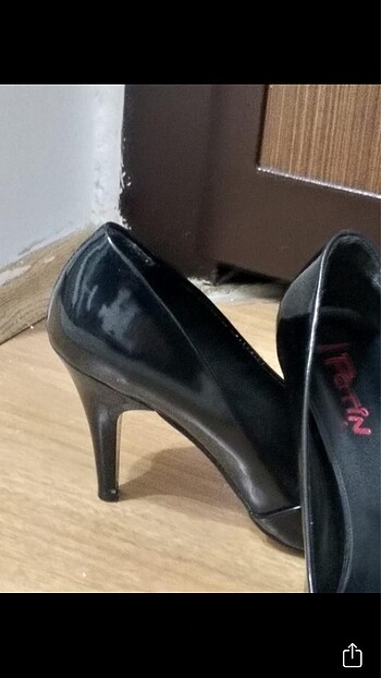 Hotiç Siyah rugan stiletto