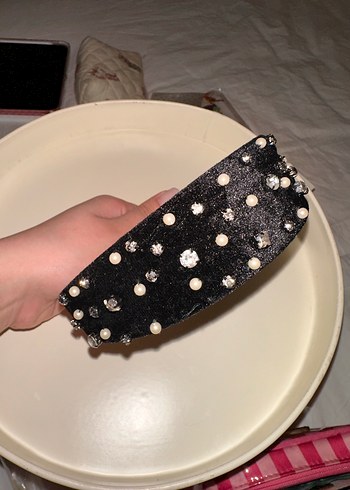 Boncuklu Taşlı İncili Siyah Zara Taç - Görsel 2