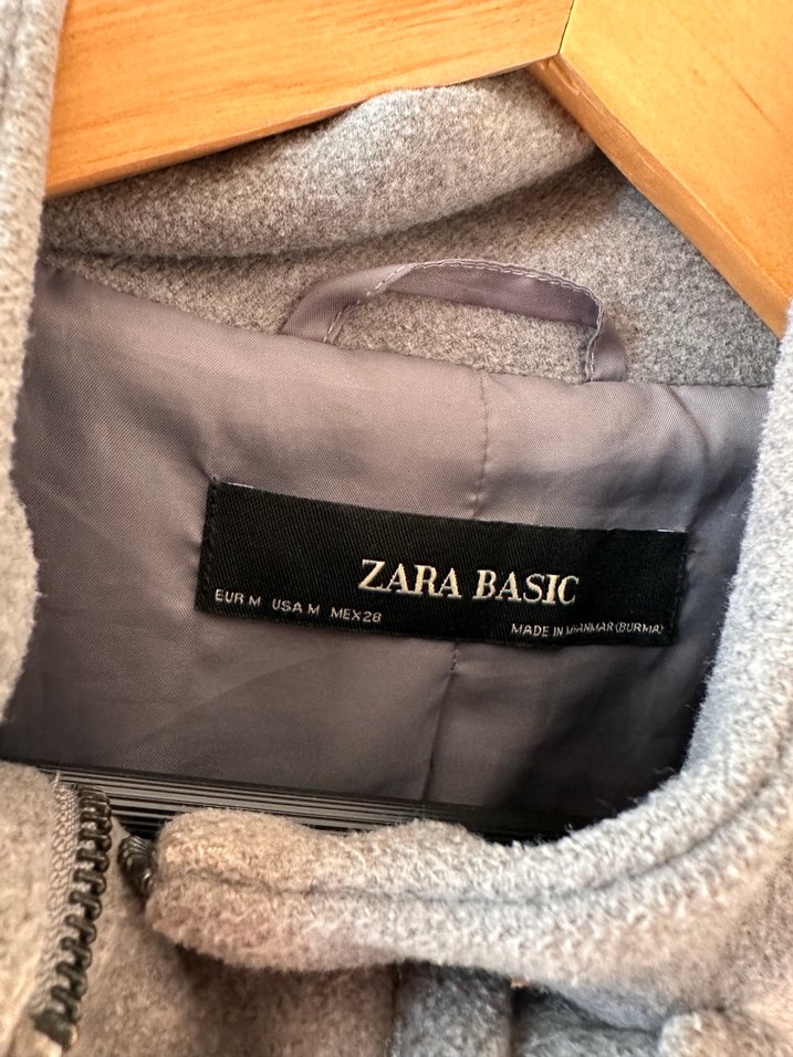 Kapüşonlu gri kadın kaban - Görsel 4