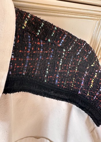 Boncuk Puskullu Uzun Kollu Beyaz Gömlek - Görsel 5