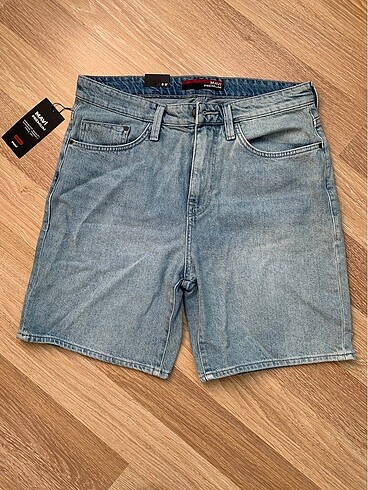 Mavi jeans şort