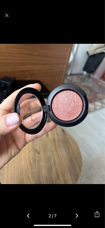 MAC Mac hushed tone rengi extra dimension allık