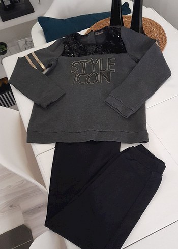 Kız Çocuk Gri Payetli Sweatshirt ve Siyah Eşofman