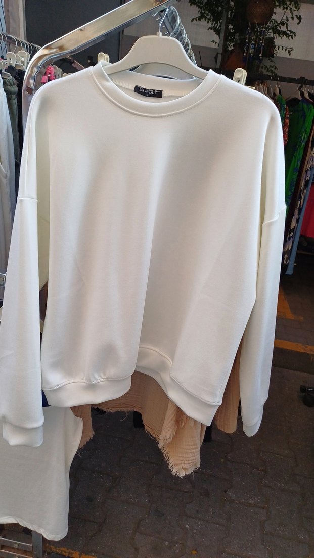 Beyaz Kadın Salaş Sweatshirt - Görsel 2