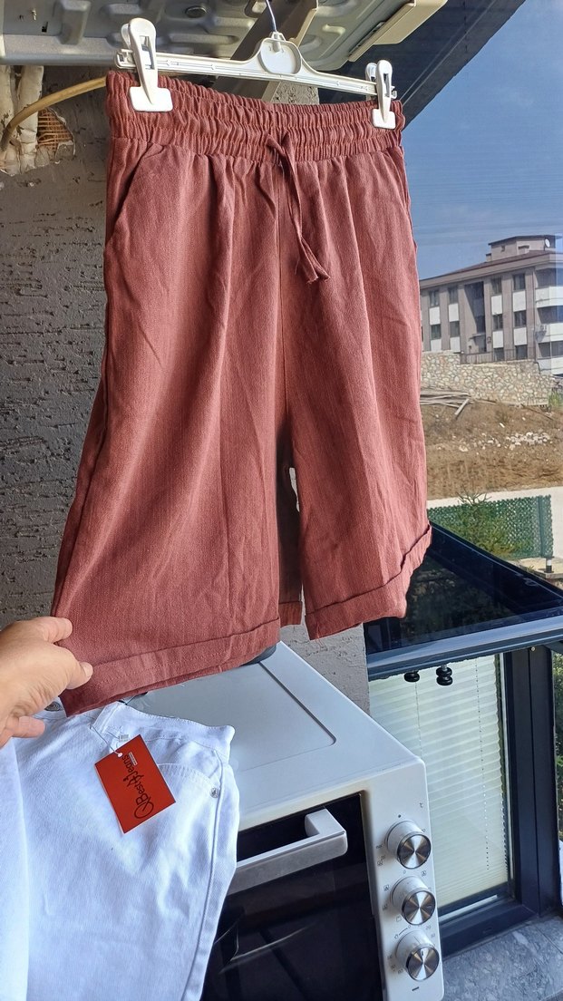 Kahverengi Kemerli Keten Kadın Bermuda Şort - Görsel 2