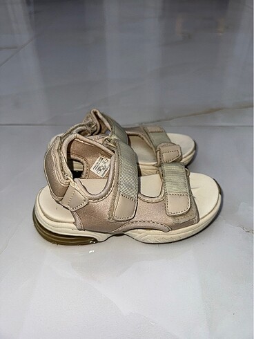 25 Beden Zara sandalet