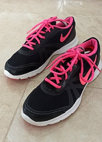 39 Beden ORİJİNAL Nike Bayan Spor Ayakkabı 