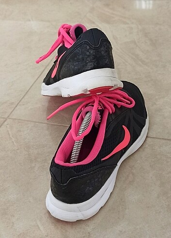 39 Beden siyah Renk ORİJİNAL Nike Bayan Spor Ayakkabı 