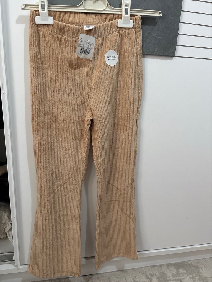 Nakışlı Bej Kadife Kız Çocuk Eşofman Takımı - Görsel 3