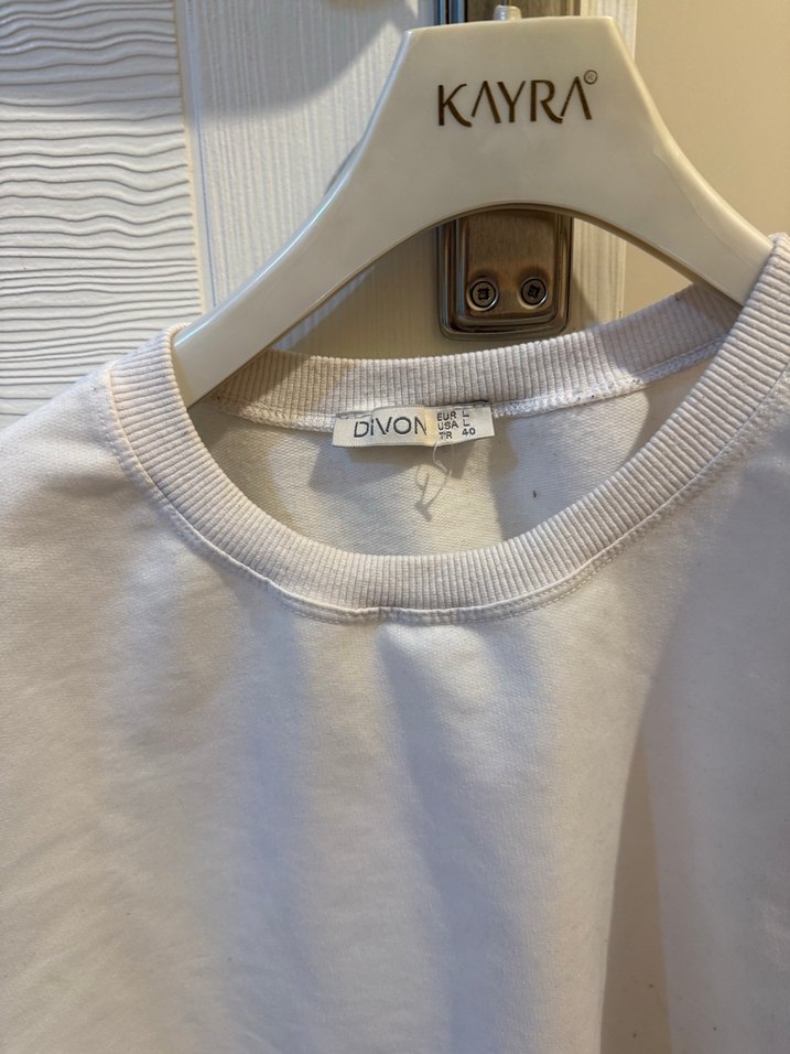 Beyaz Tişört - Görsel 3