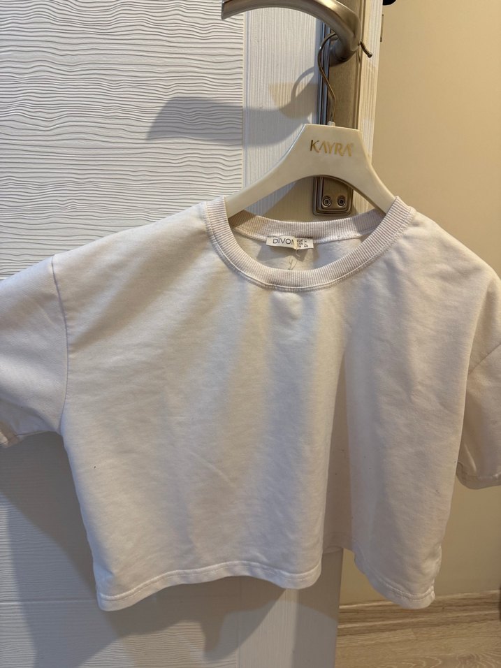 Beyaz Tişört - Görsel 2