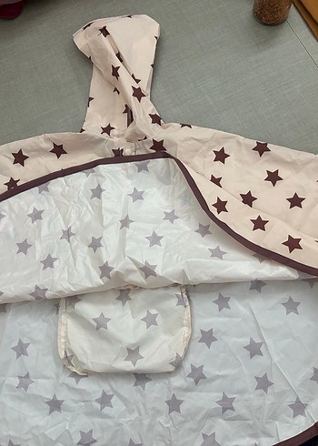 Zara Yıldız Desenli Kapüşonlu Kız Yağmurluk - Görsel 2