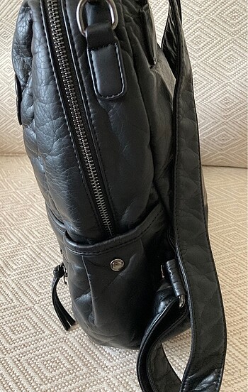 Yıkanmış Özel Dokulu Deri Sırt/Omuz Çantası - Görsel 4