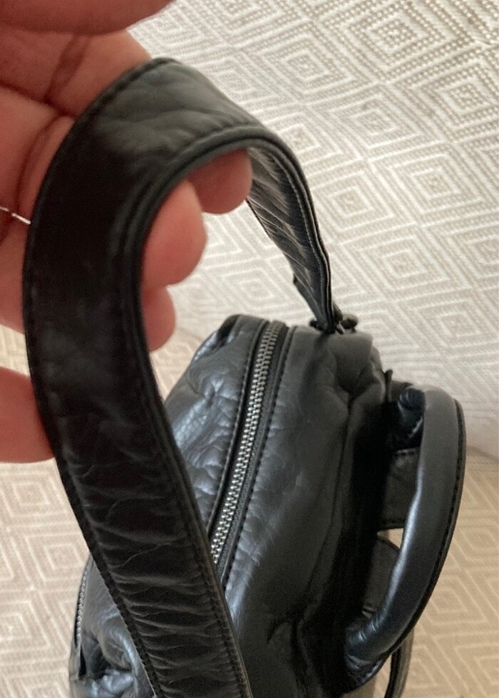 Yıkanmış Özel Dokulu Deri Sırt/Omuz Çantası - Görsel 3