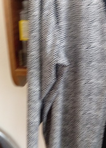 Gri V Yaka Düğmeli Kadın Hırka - Görsel 7