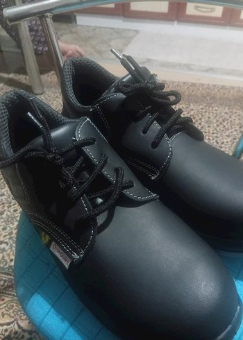 siyah bot - Görsel 4