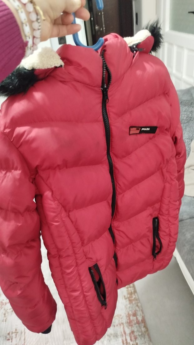 Kız Çocuk Kırmızı Kapüşonlu Kışlık Mont 10 11 yaş ası - Görsel 4