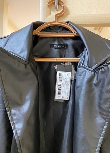 40 Beden siyah Renk Yeni etiketli deri ceket