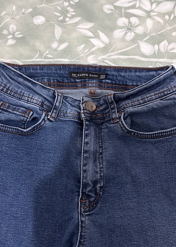 Nakışlı ve Pul İşlemeli Mavi Denim Pantolon - Görsel 2