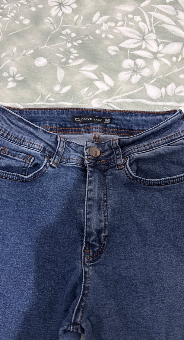 Nakışlı ve Pul İşlemeli Mavi Denim Pantolon - Görsel 2