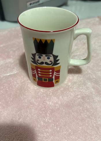 Renkli Asker Figürlü Beyaz Kupa - Görsel 2