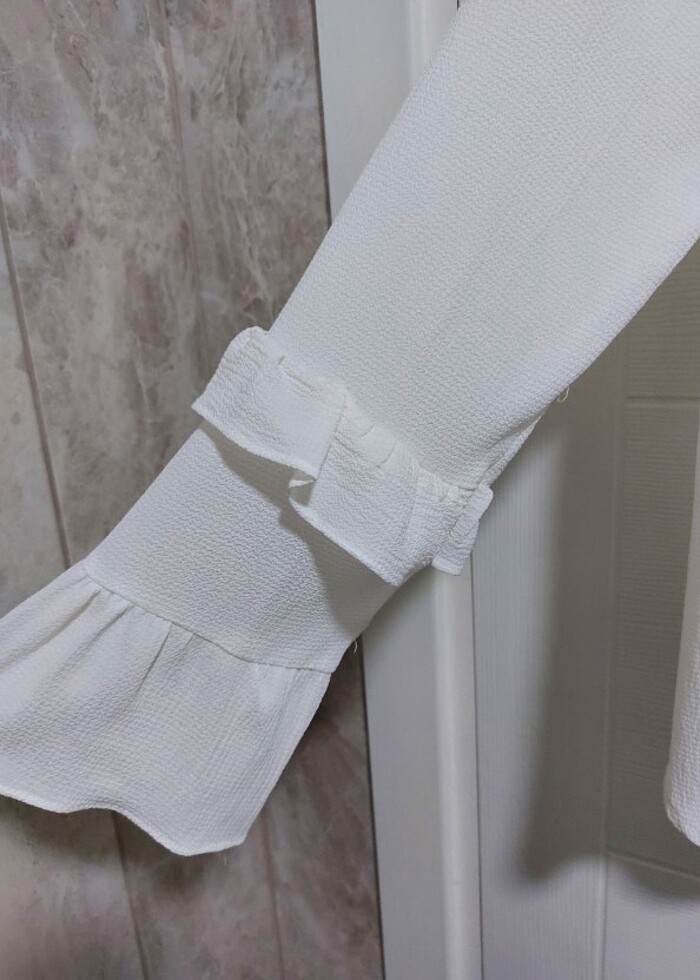 Fırfır Detaylı Gömlek - Görsel 4