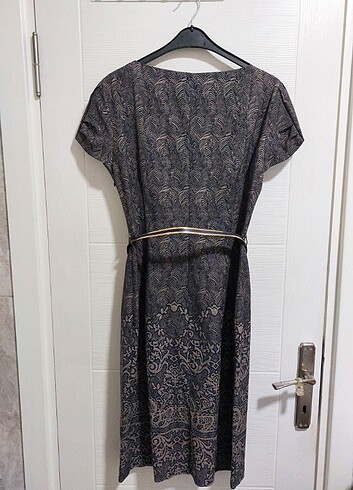 Kemer Detaylı Elbise - Görsel 3