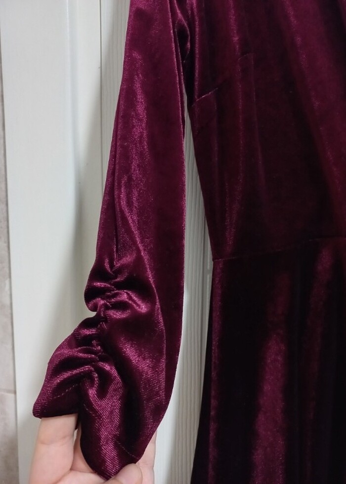 Kadife Elbise - Görsel 2