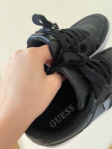 36 Beden Guess sneaker