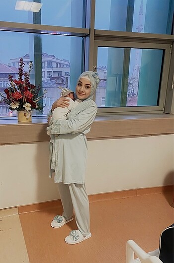 s Beden Set olarak hepsi içinde 1 kere giydim hastanede alana hayırlı ol