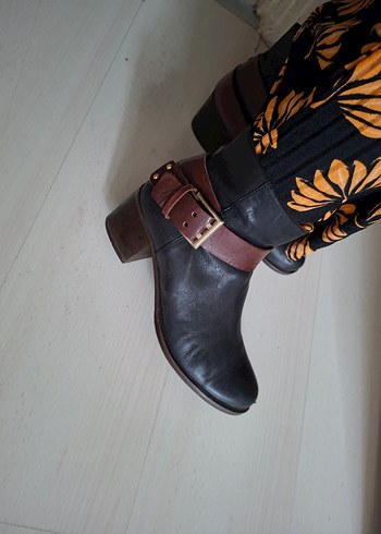 siyah Kahverengi Deri Tokalı Kadın Bot - Görsel 4