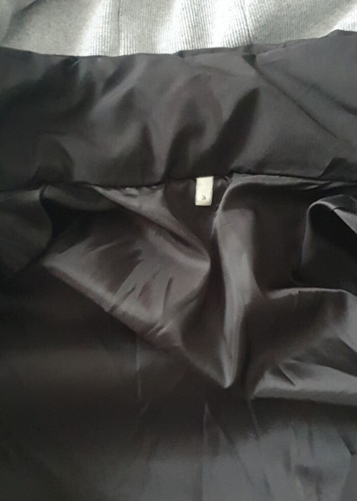 Kışlık kapüşonlu uzun şişme mont - Görsel 3