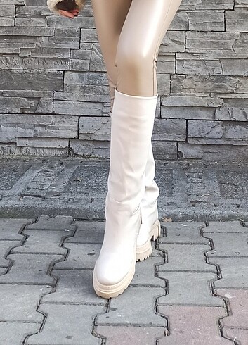 Zara çizme