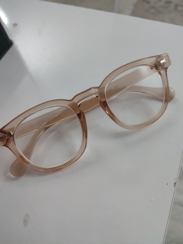 Şeffaf Bej Kadın Gözlüğü numarali - Görsel 3