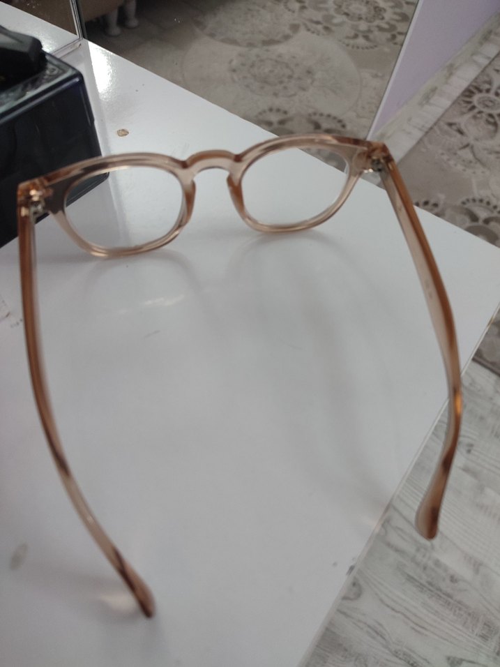 Şeffaf Bej Kadın Gözlüğü numarali - Görsel 2