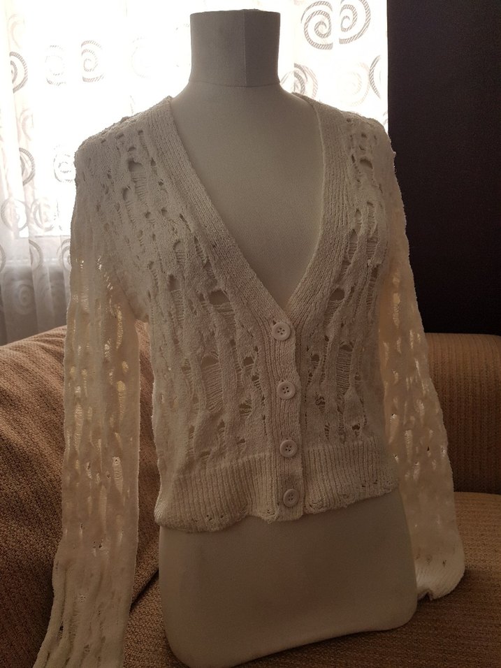 Beyaz V Yaka Örgü Kadın Hırka - Görsel 2